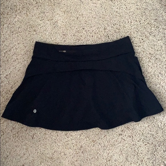 lululemon skirt - Picture 1 of 3